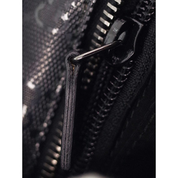 Gucci GG Implement Shoulder Bag Black - Picture 7 of 8